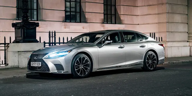 Lexus LS